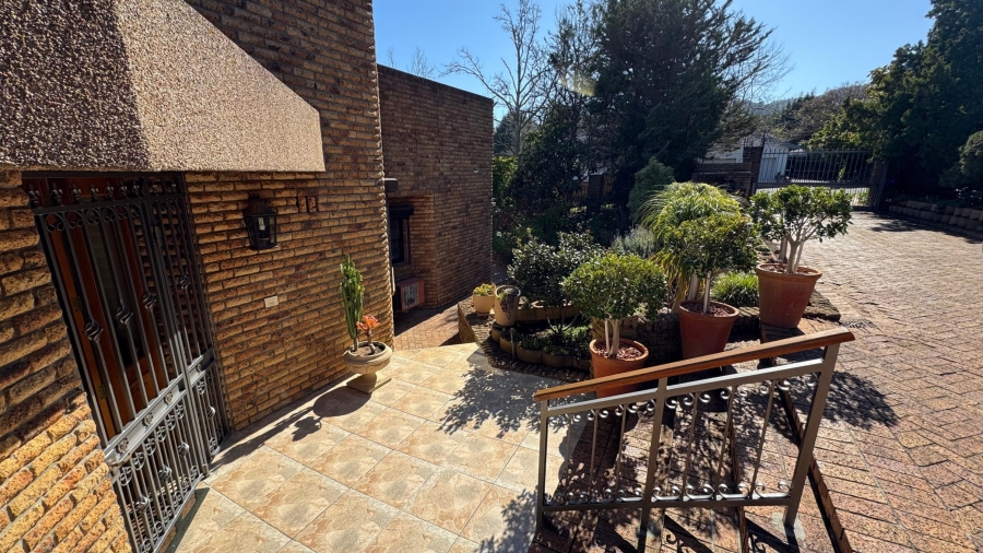 4 Bedroom Property for Sale in Parel Vallei Western Cape